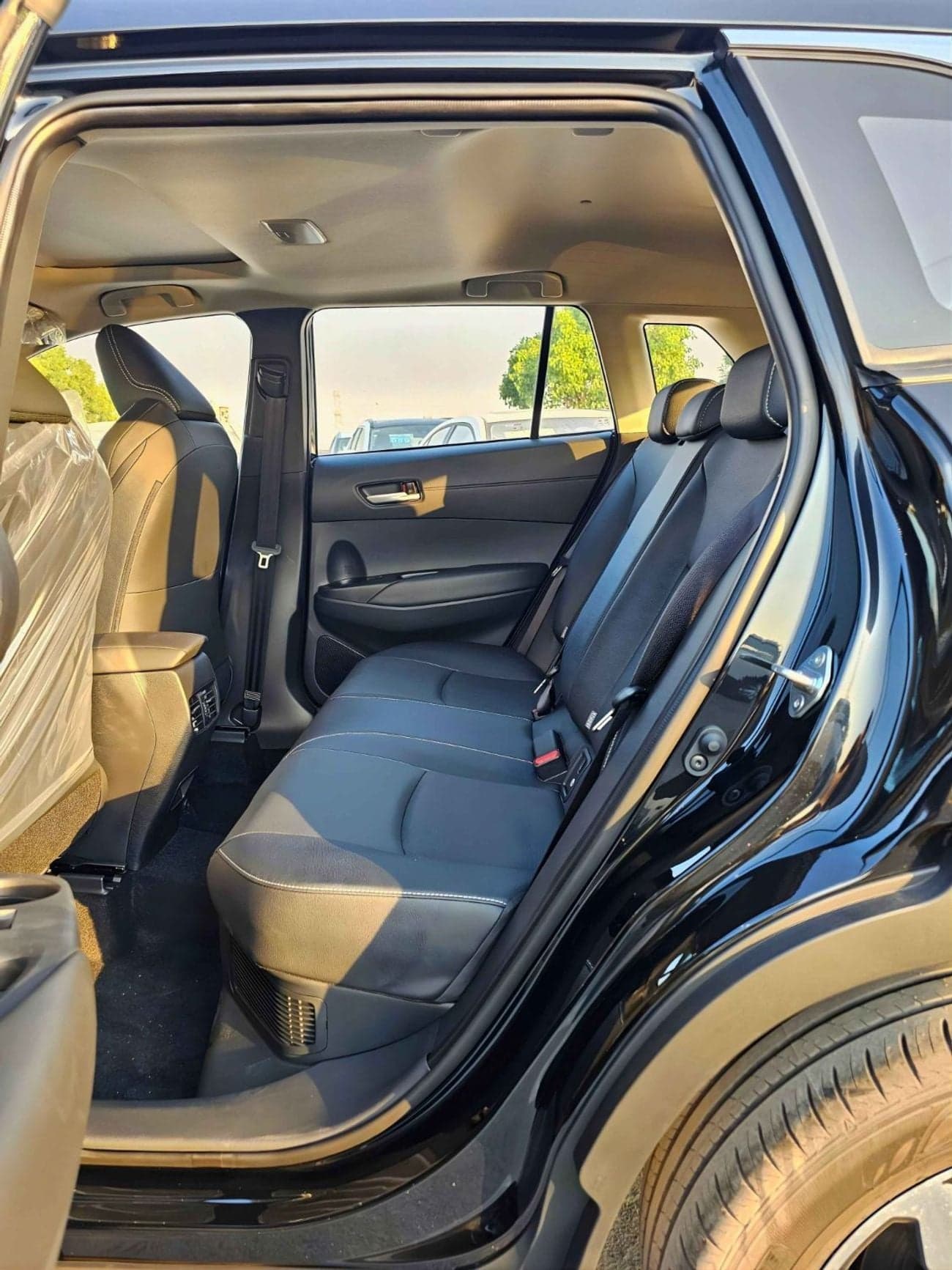 2026 Toyota Frontlander Luxury thumbnail 10