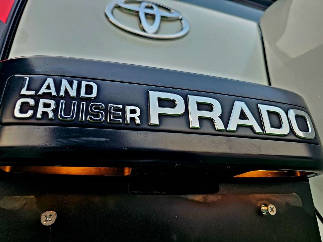2022 Toyota Prado EXR thumbnail 9