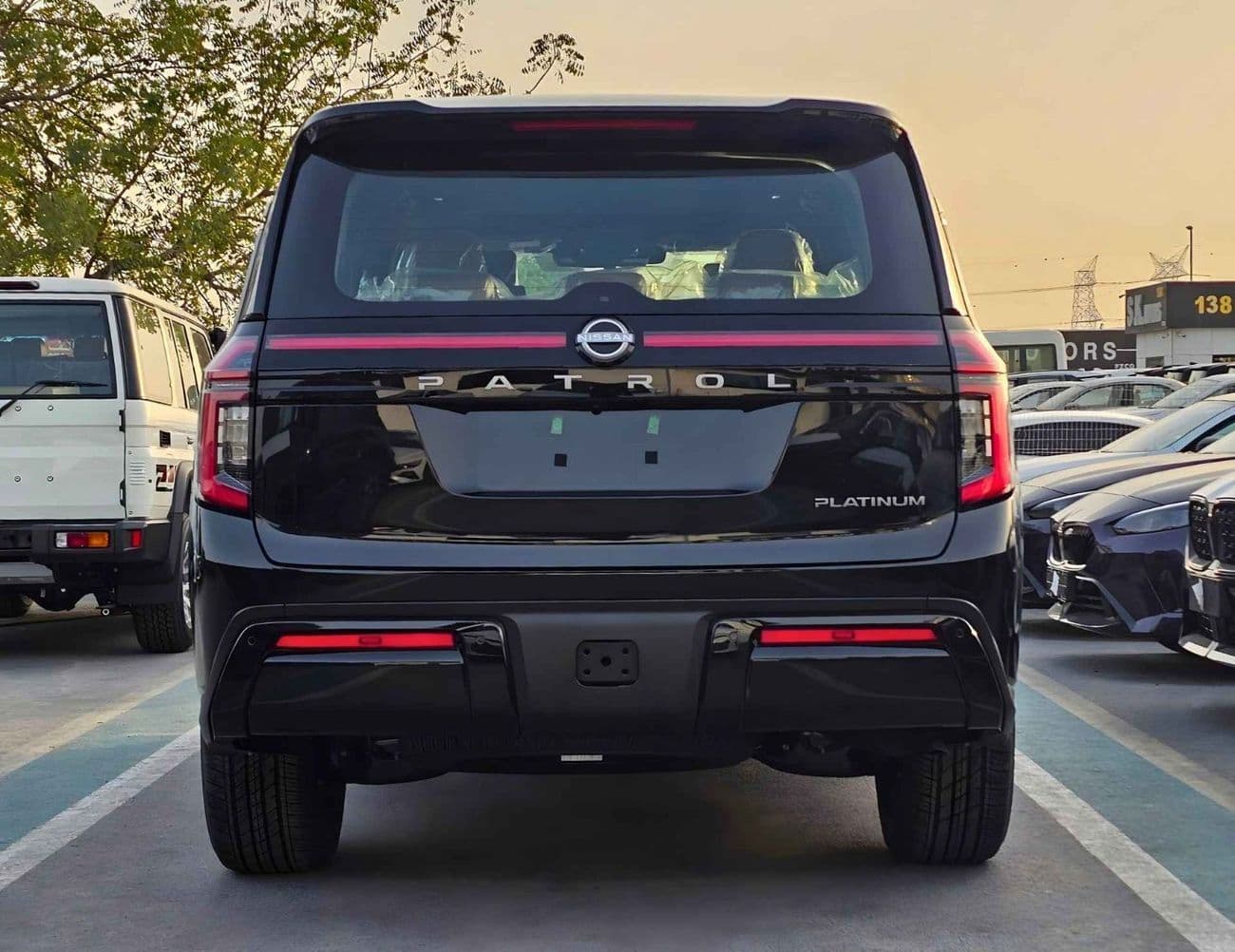 2026 Nissan Patrol LE PLATINUM CITY thumbnail 4