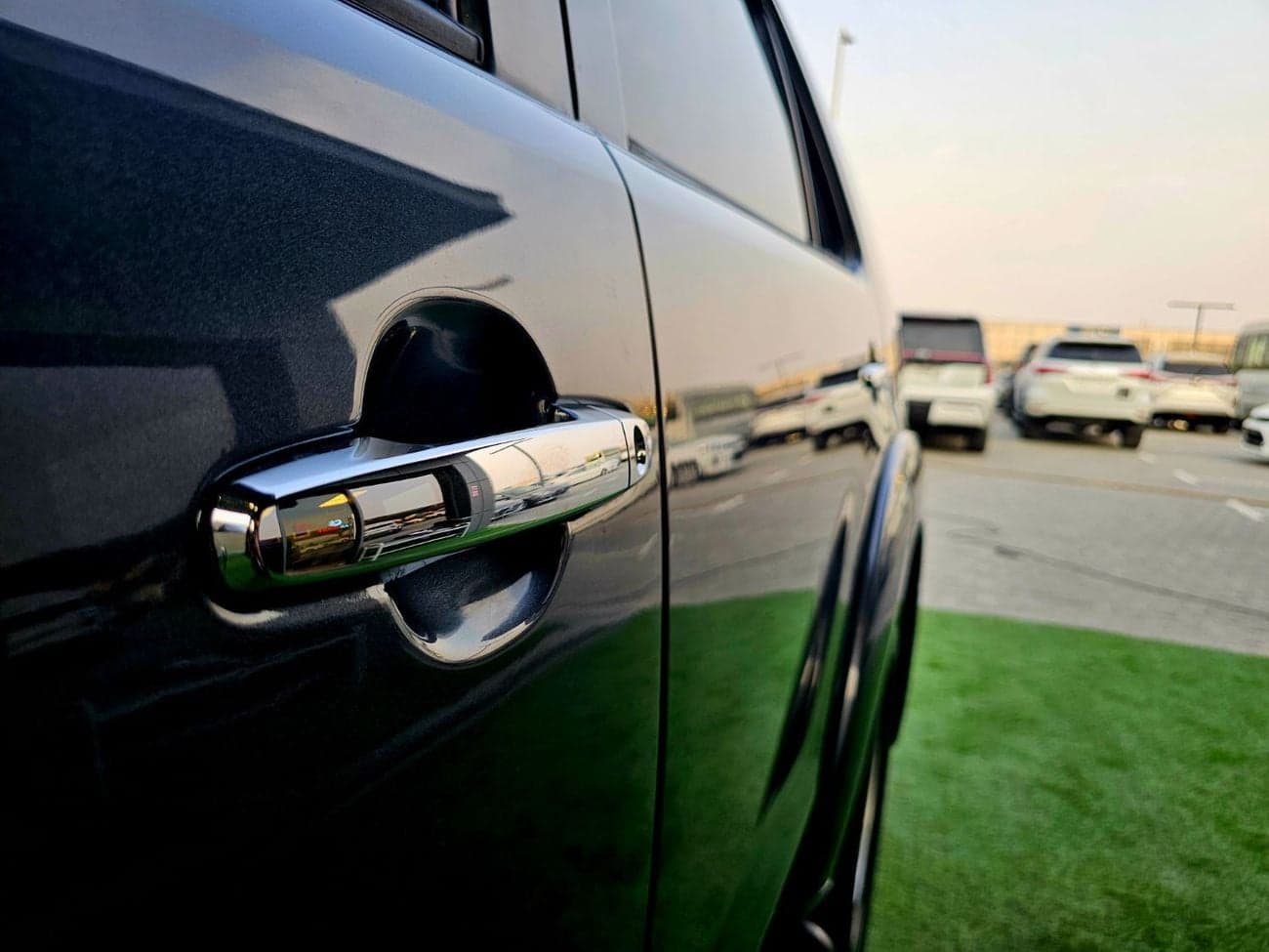 2015 Toyota Fortuner EXR thumbnail 6