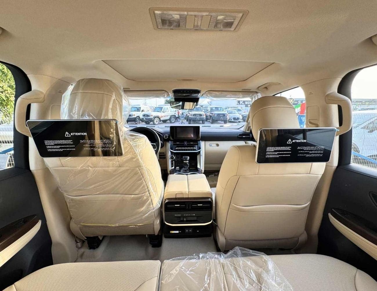 2026 Toyota Land Cruiser GXR thumbnail 6