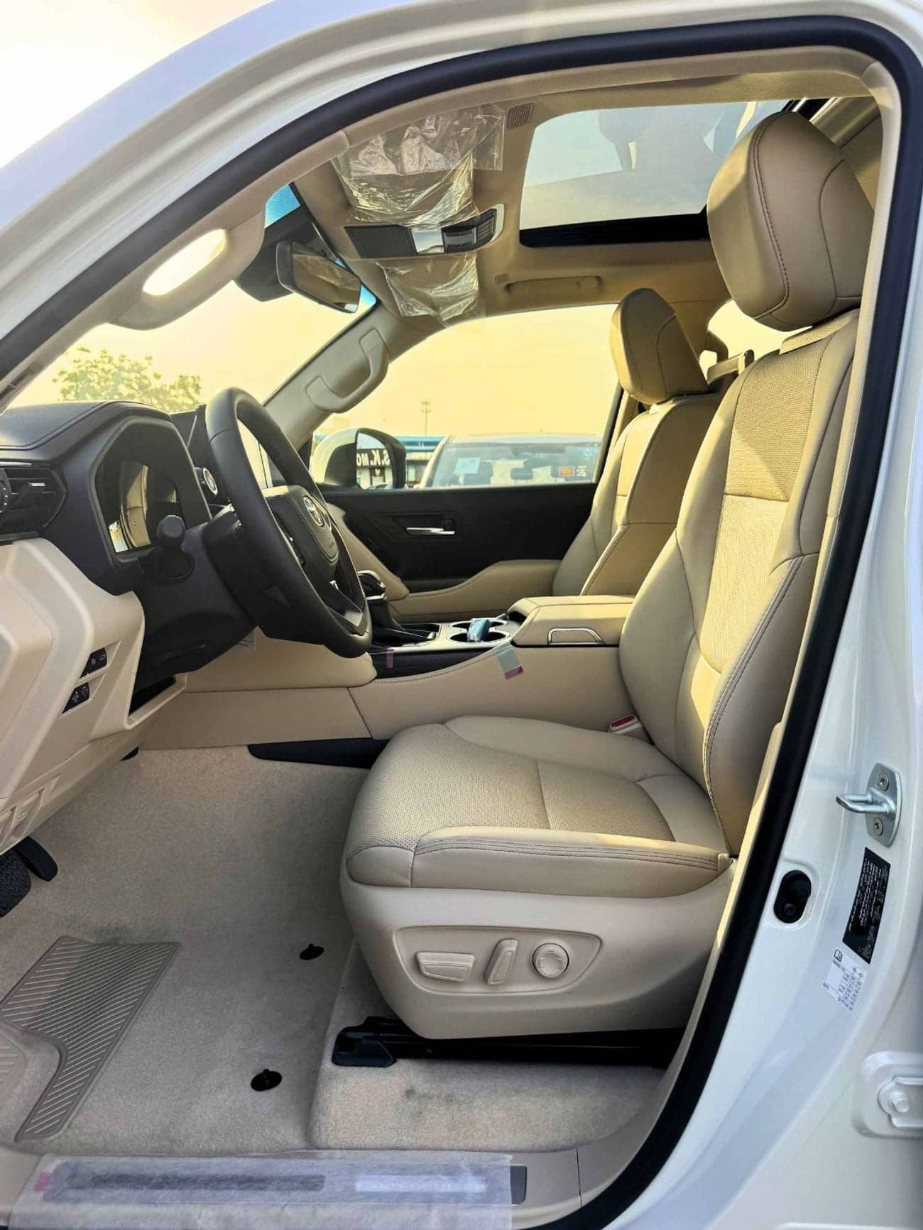2026 Toyota Land Cruiser GXR thumbnail 8