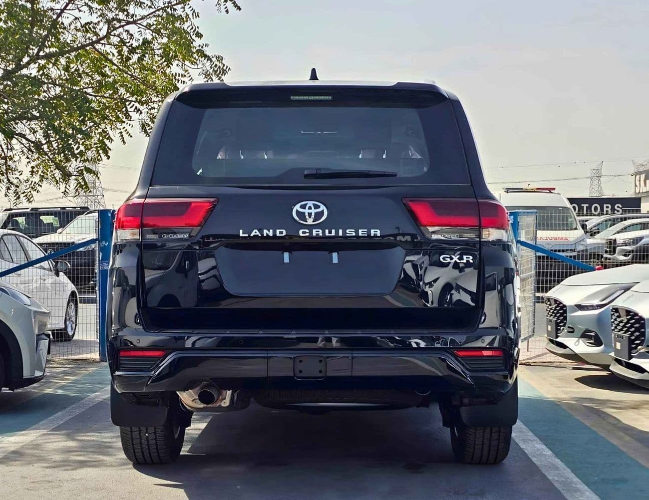 2026 Toyota Land Cruiser GXR thumbnail 4
