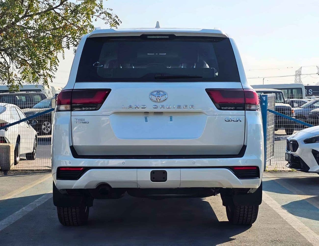 2026 Toyota Land Cruiser GXR thumbnail 4