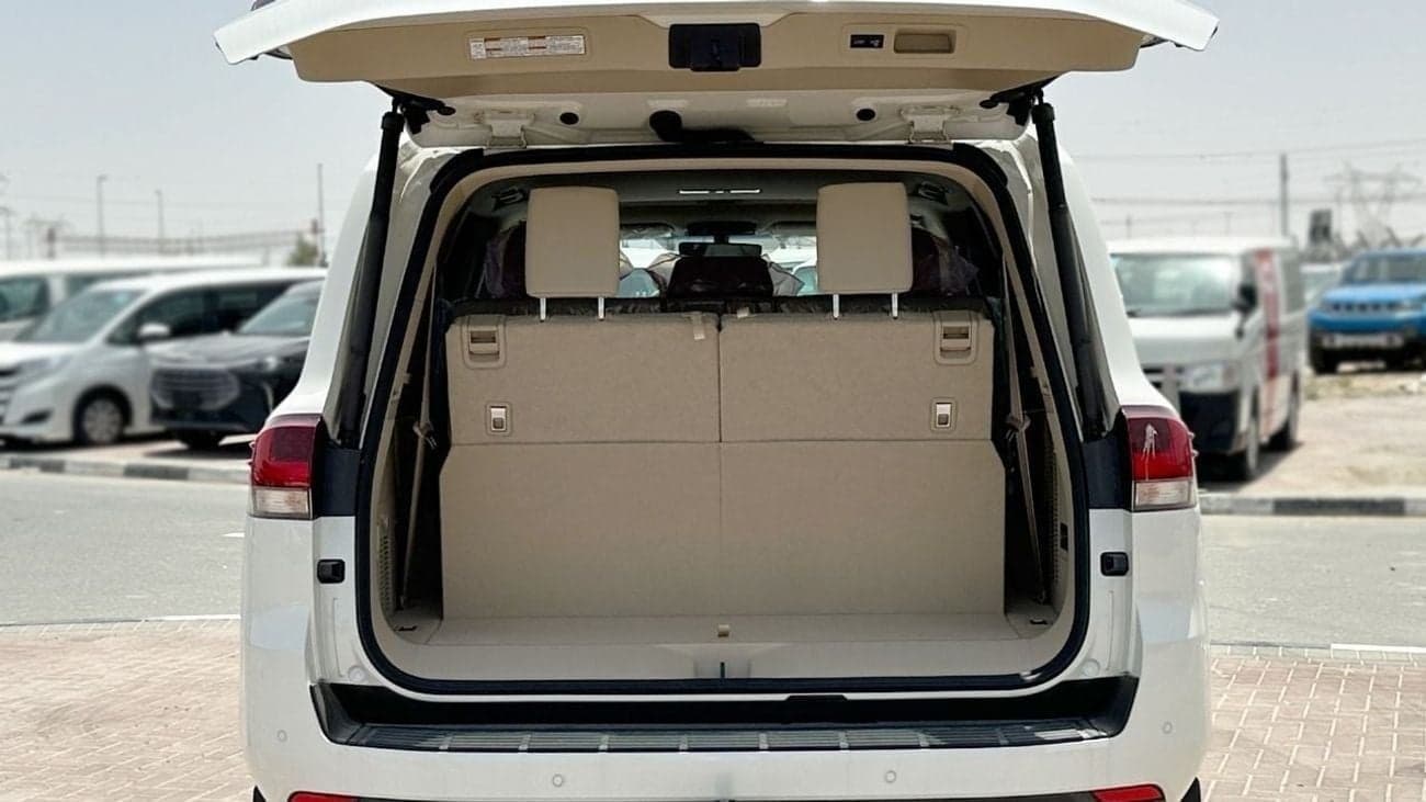 2024 Toyota Land Cruiser GXR thumbnail 8