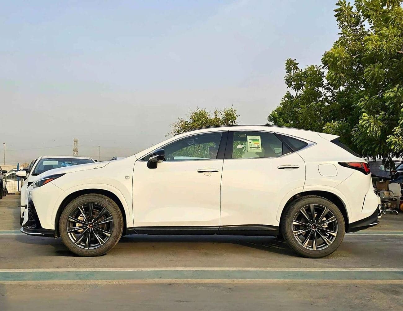 2024 Lexus NX350 F SPORT thumbnail 3