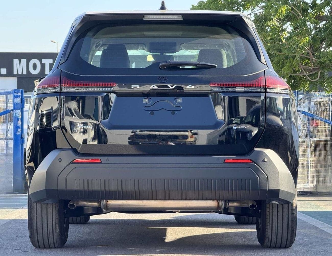 2026 Toyota RAV4 GXR HEV thumbnail 4