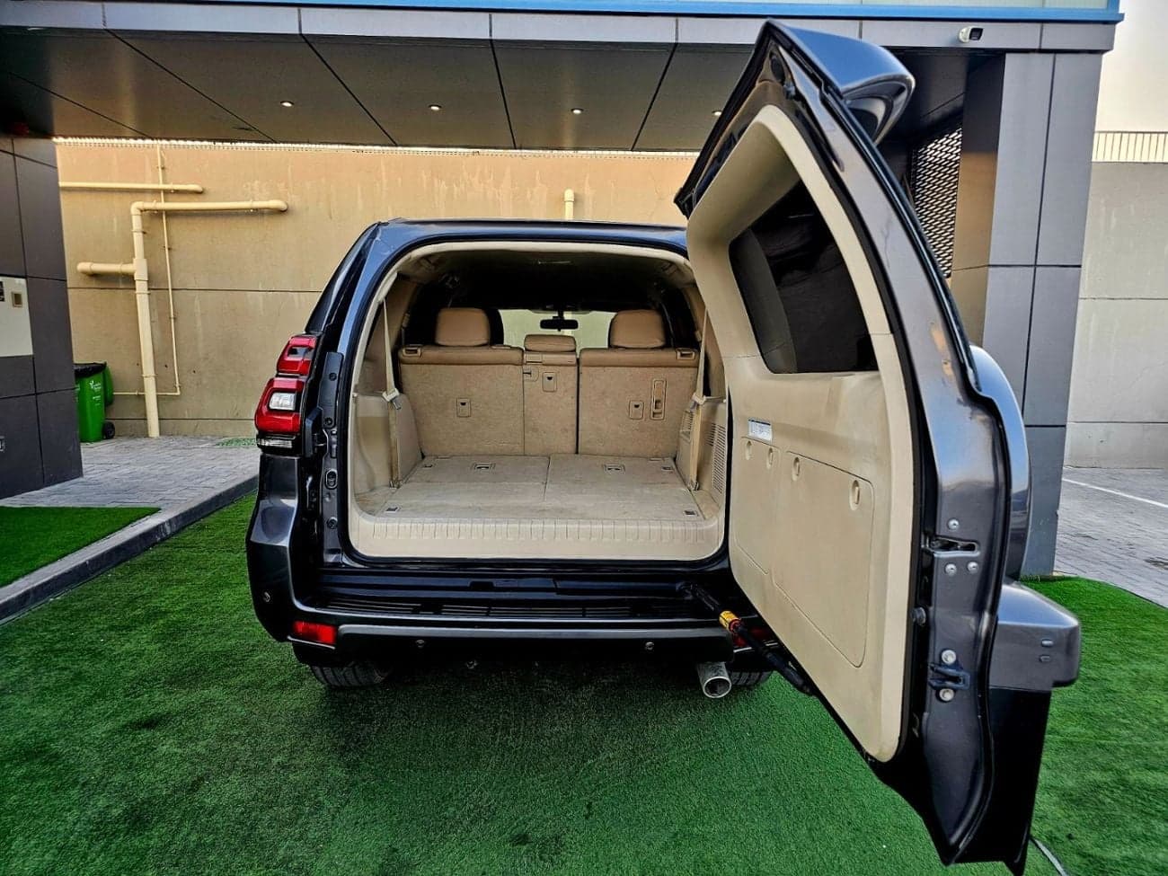 2019 Toyota Prado EXR thumbnail 6