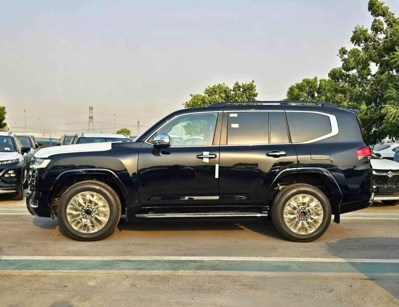 2026 Toyota Land Cruiser VXR thumbnail 2