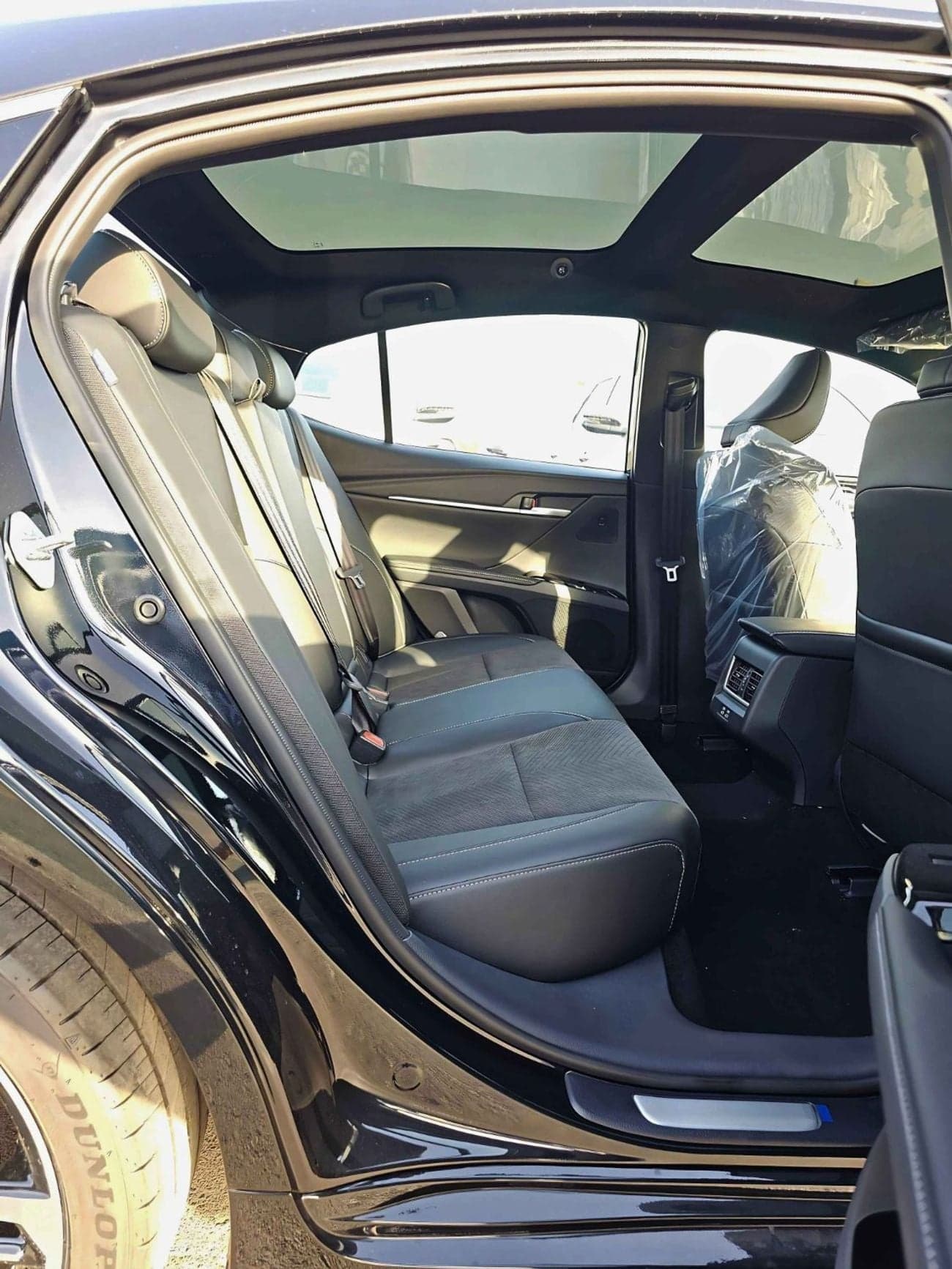 2025 Toyota Camry SPORT HEV thumbnail 9