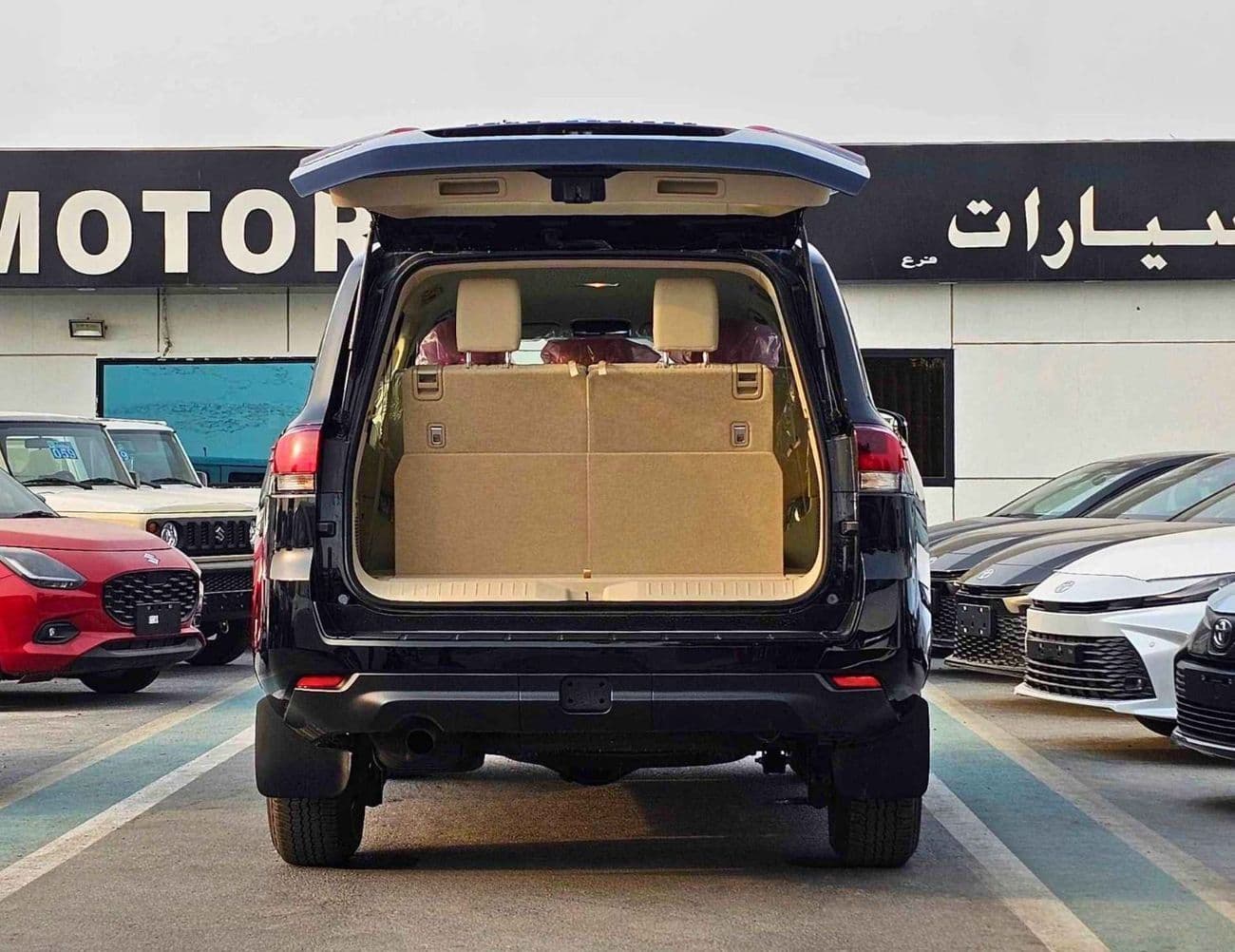 2024 Toyota Land Cruiser GXR thumbnail 5