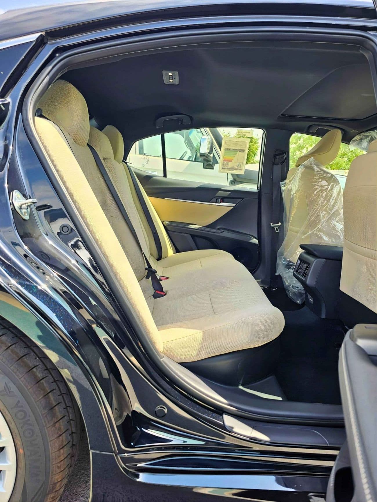 2025 Toyota Camry E PLUS HEV thumbnail 9