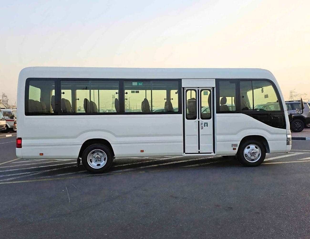 2025 Toyota Coaster 4.0L V4 Diesel Manual 23 Seater thumbnail 2