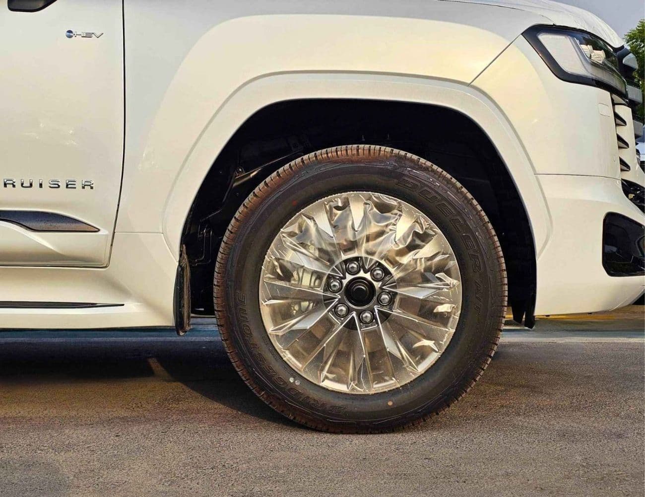 2026 Toyota Land Cruiser VXR thumbnail 9