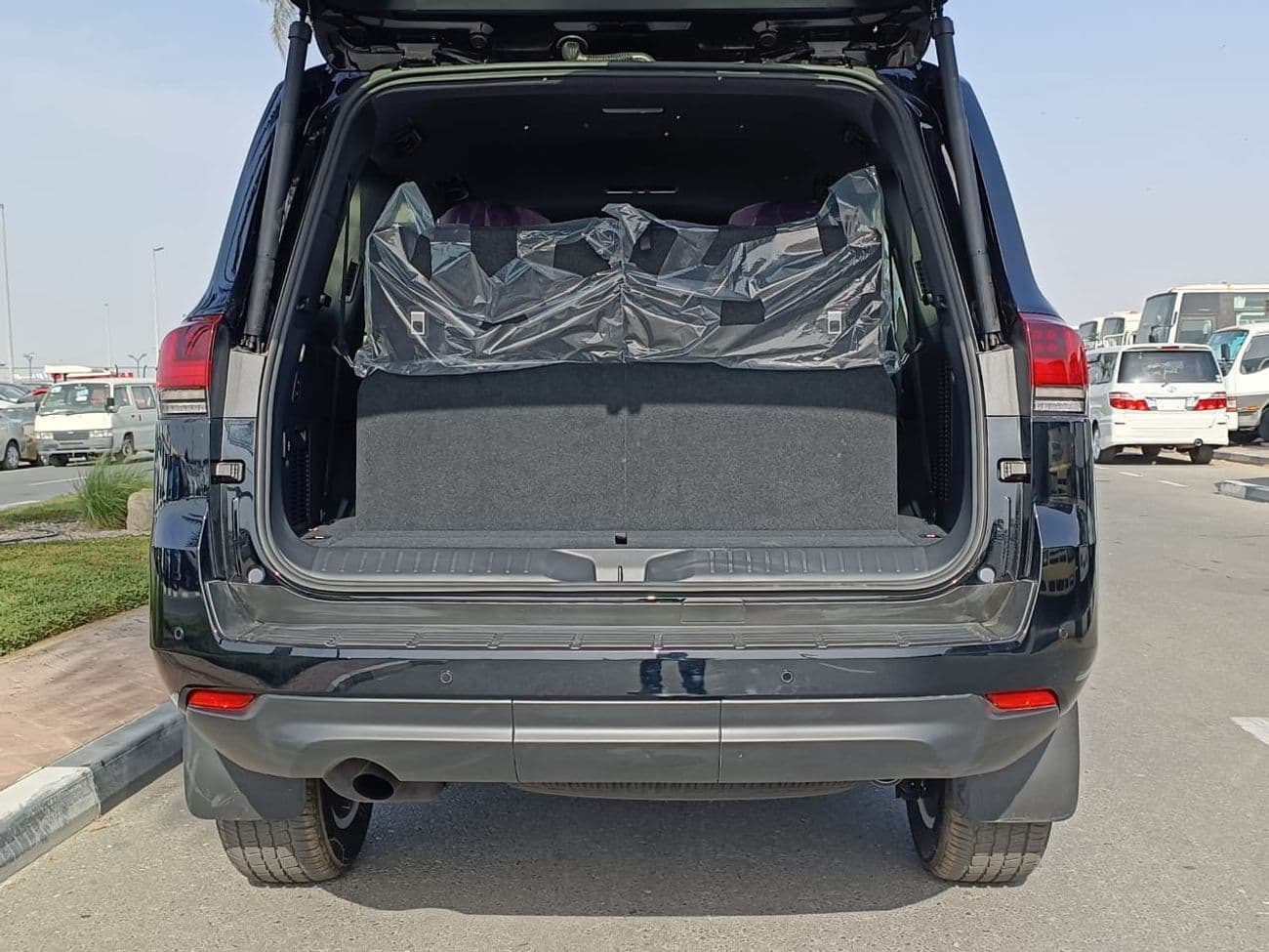 2022 Toyota Land Cruiser GXR thumbnail 7