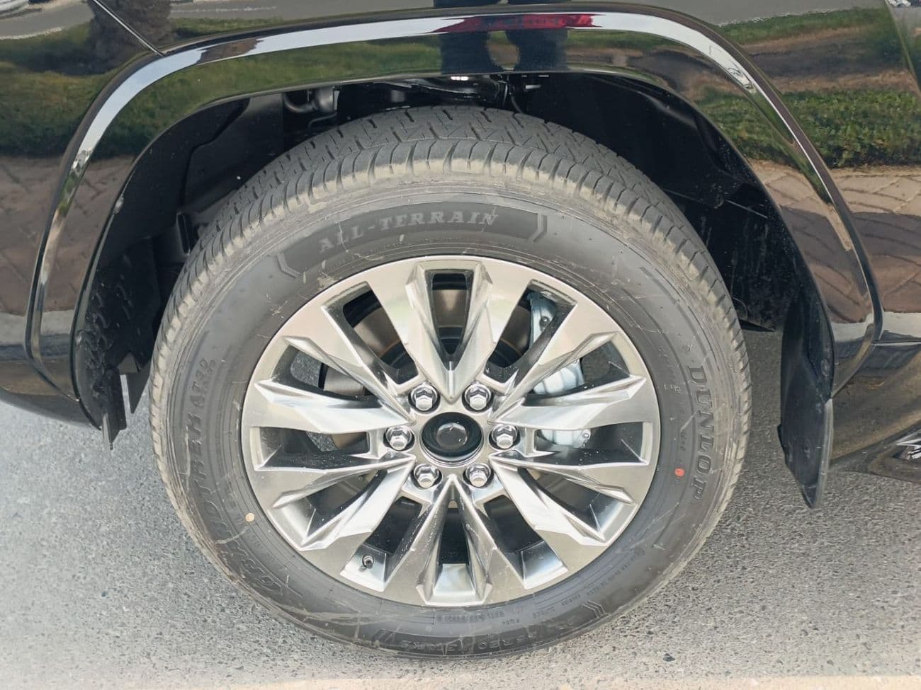2022 Toyota Land Cruiser GXR thumbnail 9