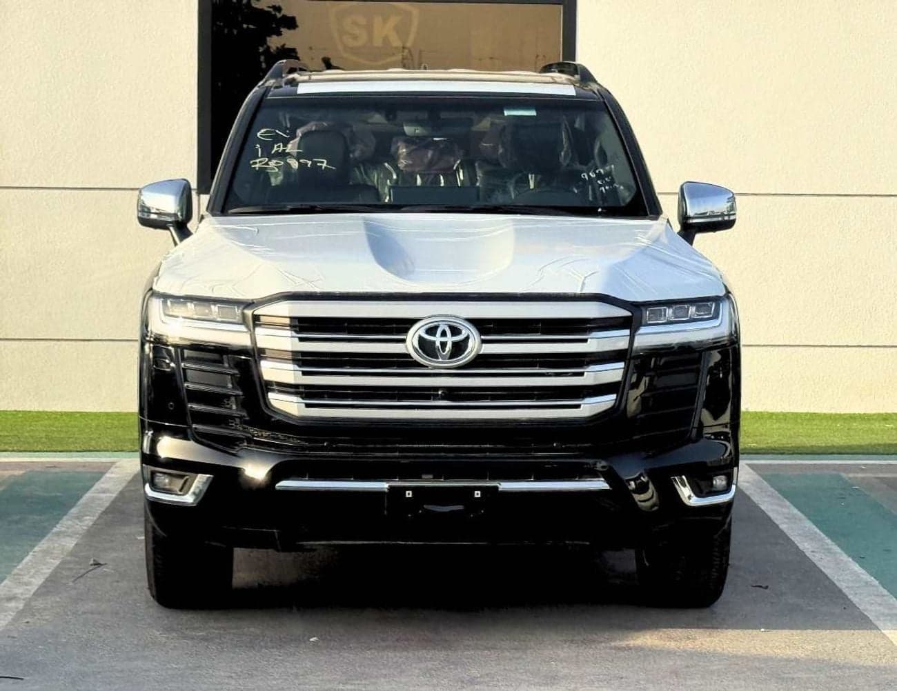 2026 Toyota Land Cruiser VXR thumbnail 3