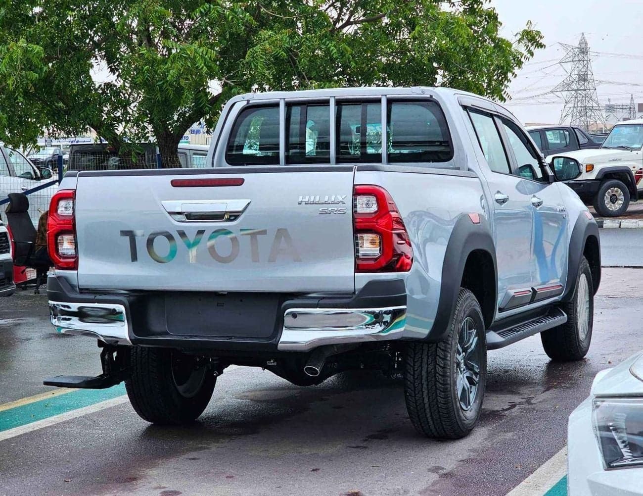 2026 Toyota Hilux SR5 TRD 4.0L PETROL thumbnail 5