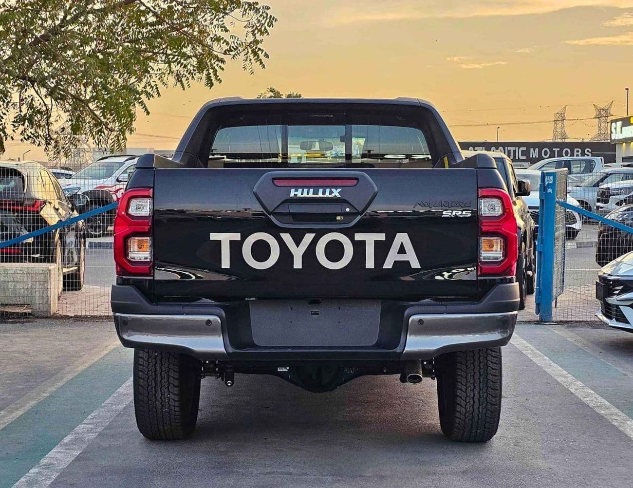 2026 Toyota Hilux thumbnail 4