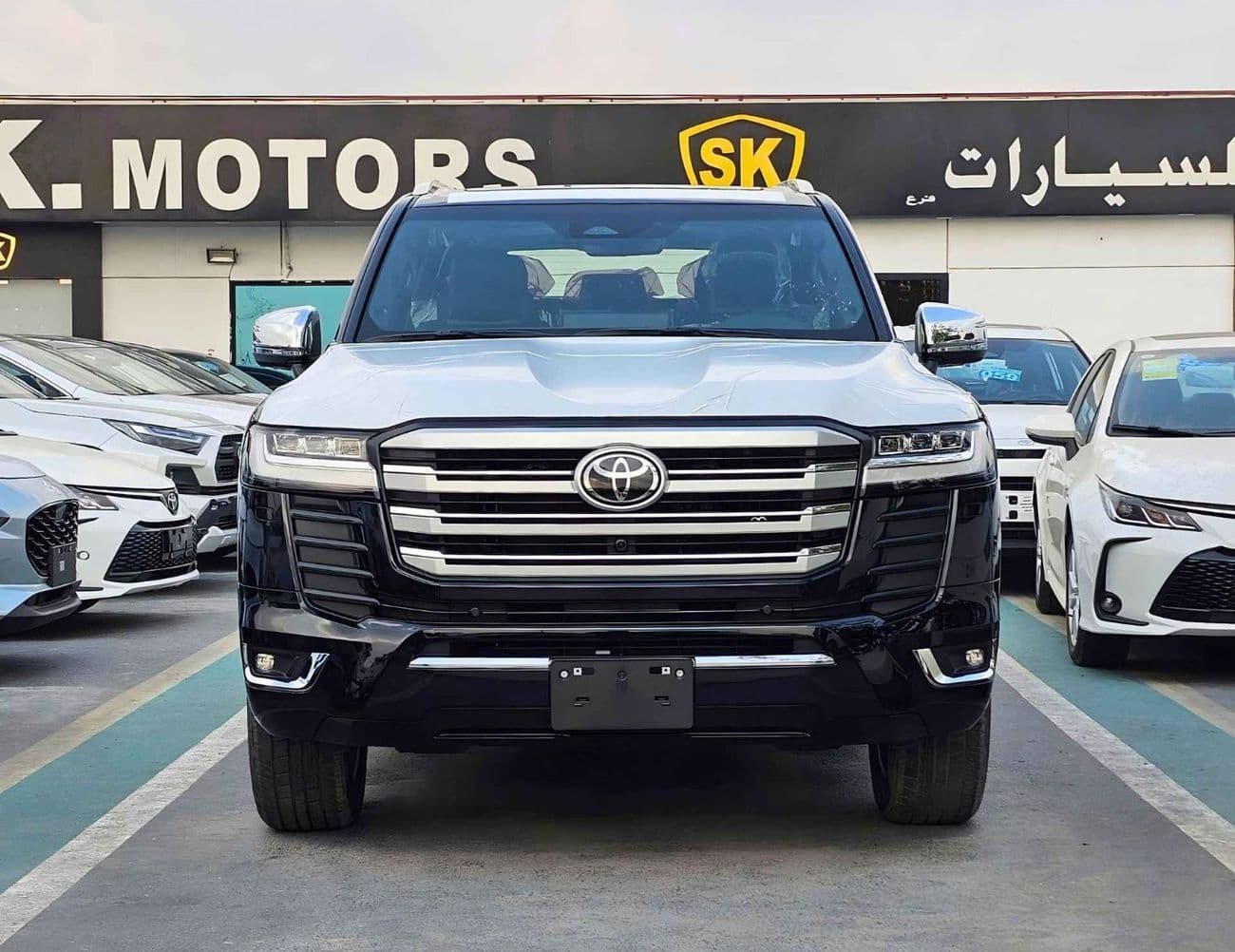 2026 Toyota Land Cruiser VXR thumbnail 2