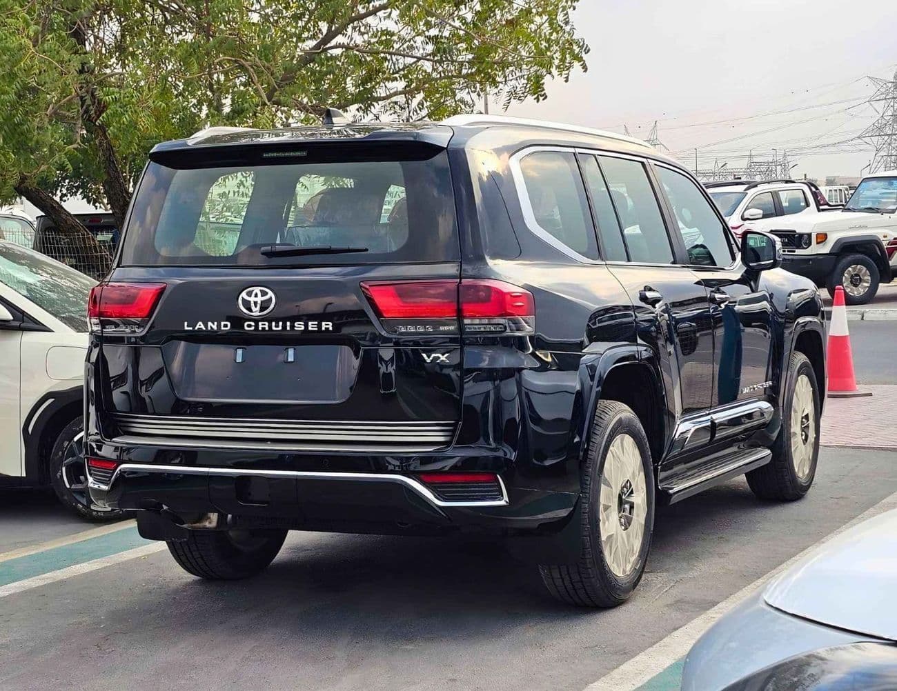 2026 Toyota Land Cruiser VXR thumbnail 5