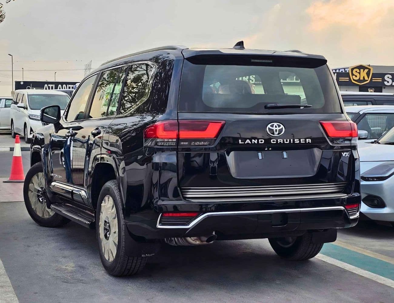 2026 Toyota Land Cruiser VXR thumbnail 6