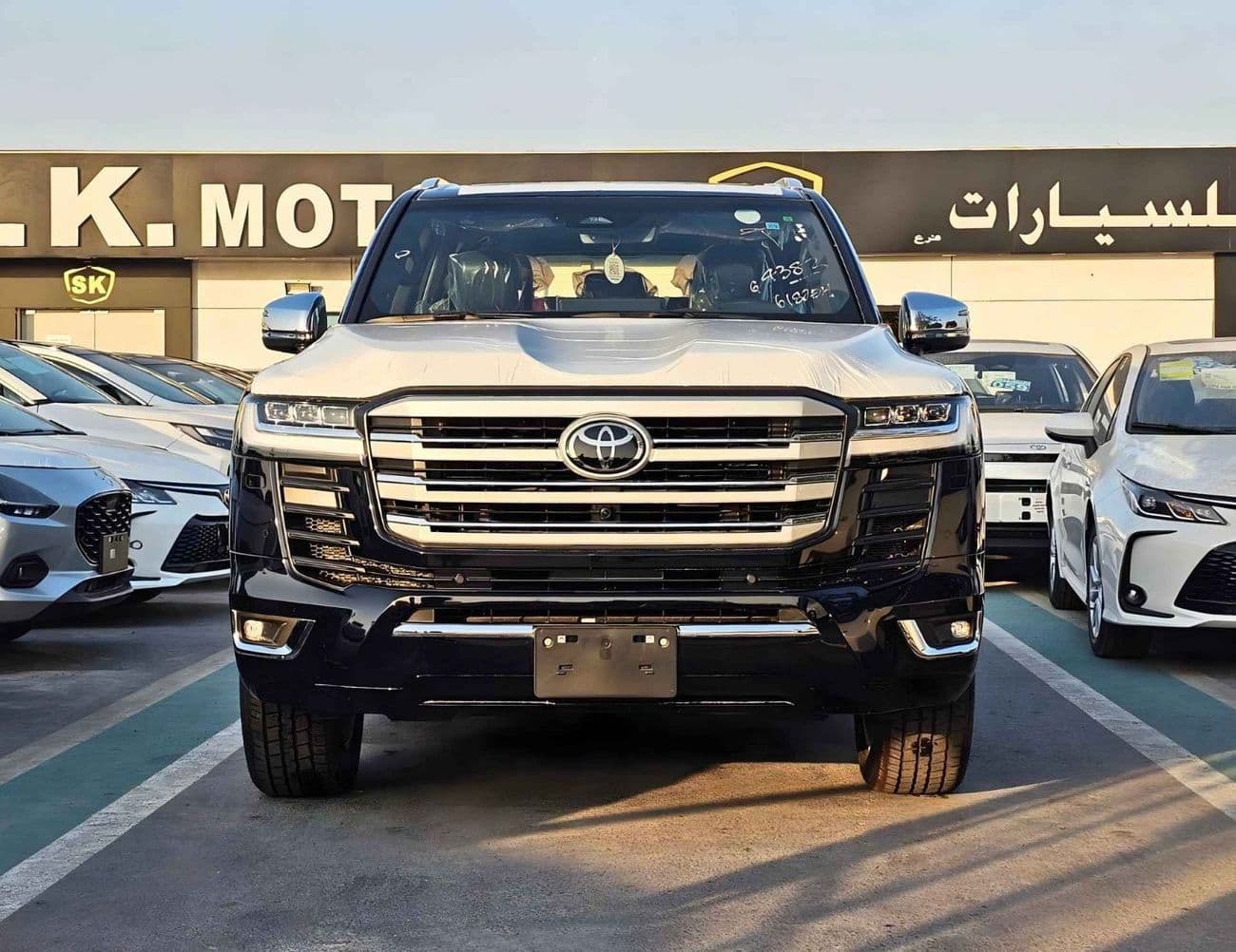 2026 Toyota Land Cruiser VXR thumbnail 2