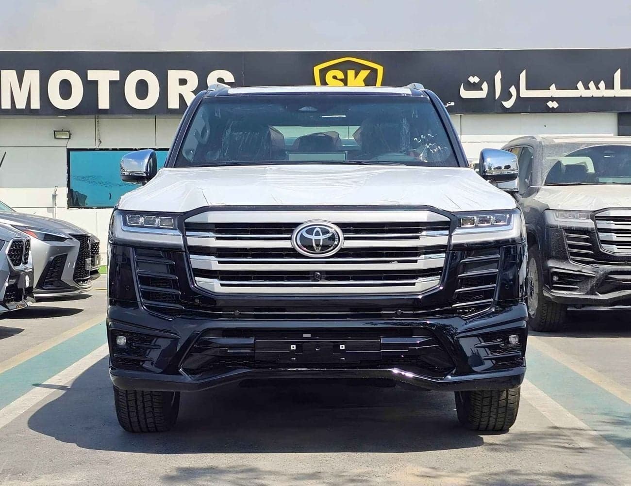 2026 Toyota Land Cruiser VXR thumbnail 2