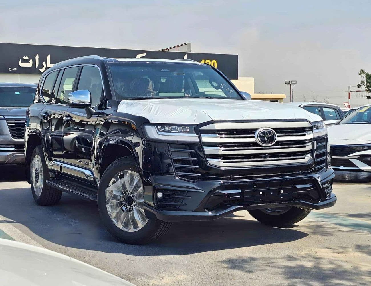 2026 Toyota Land Cruiser VXR thumbnail 3