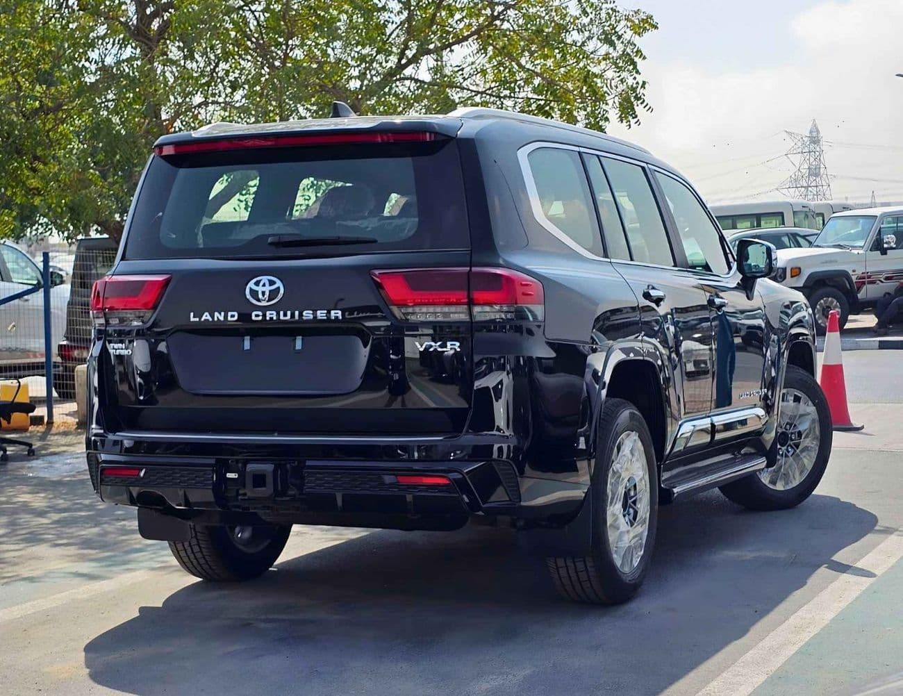 2026 Toyota Land Cruiser VXR thumbnail 5