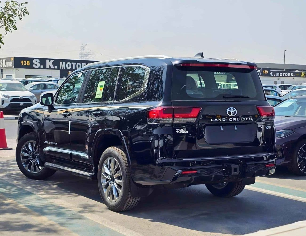 2026 Toyota Land Cruiser VXR thumbnail 6