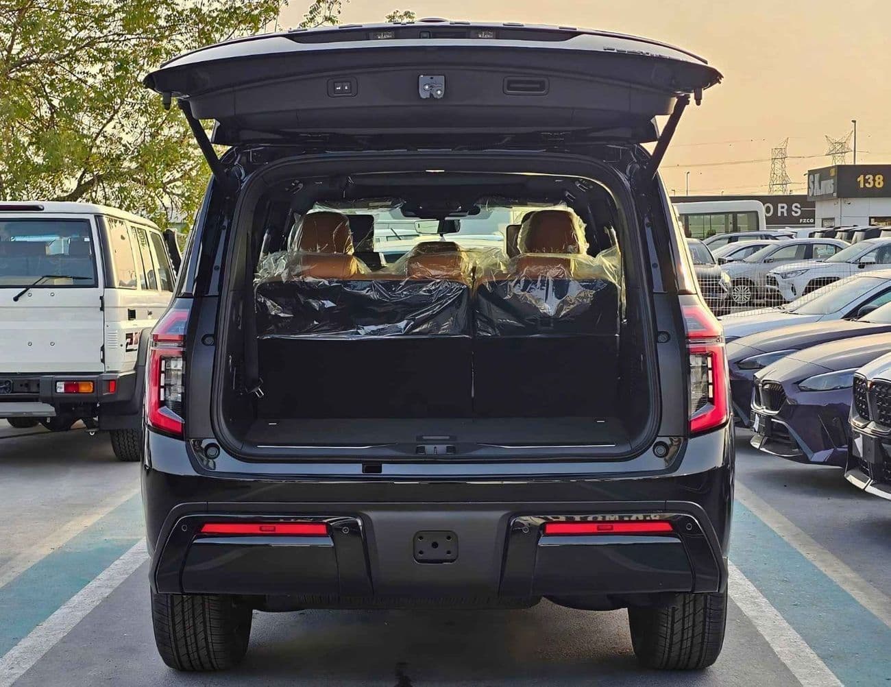 2026 Nissan Patrol LE PLATINUM CITY thumbnail 7