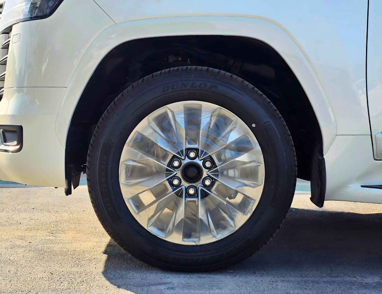 2026 Toyota Land Cruiser GXR thumbnail 9