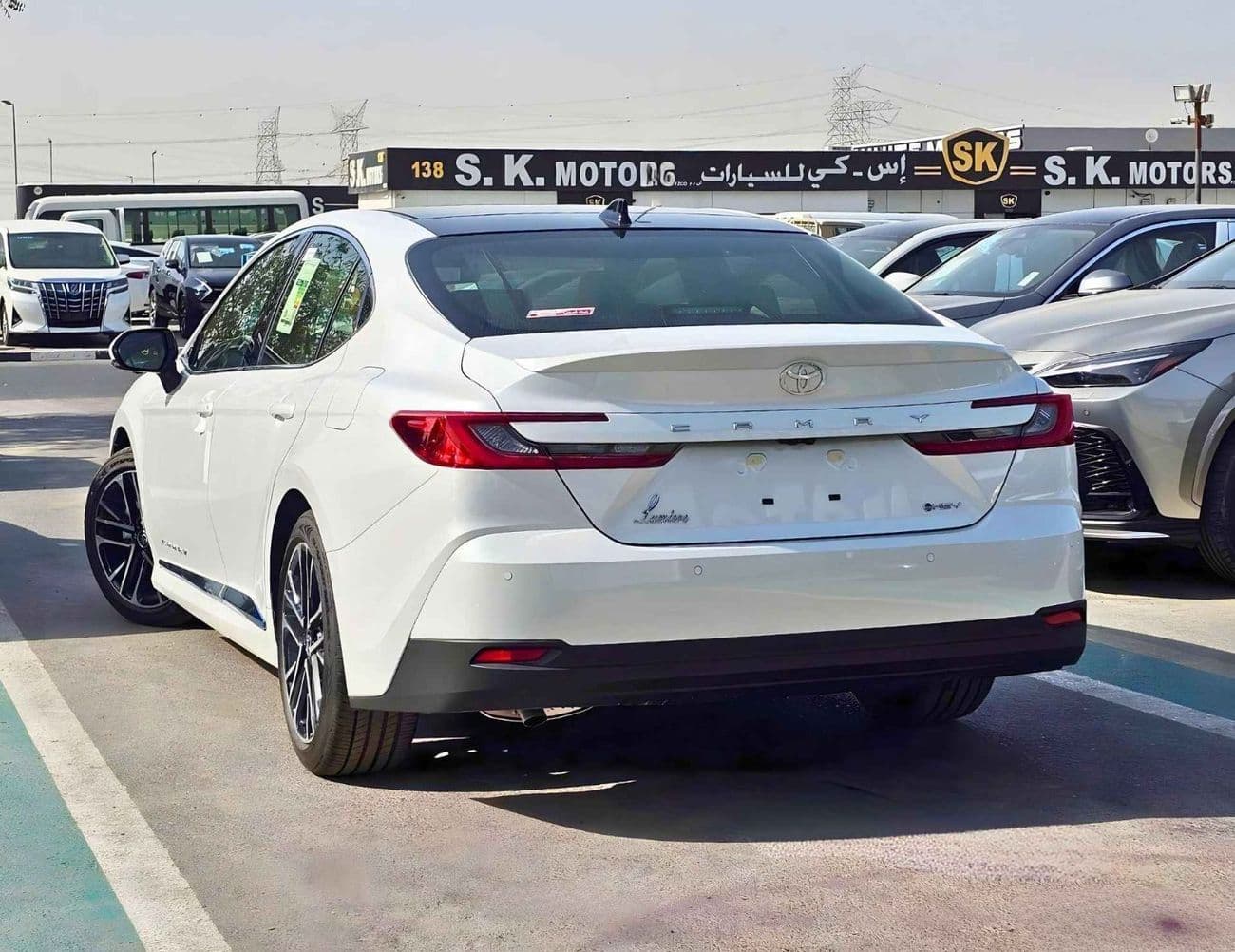 2026 Toyota Camry GLE HEV thumbnail 6