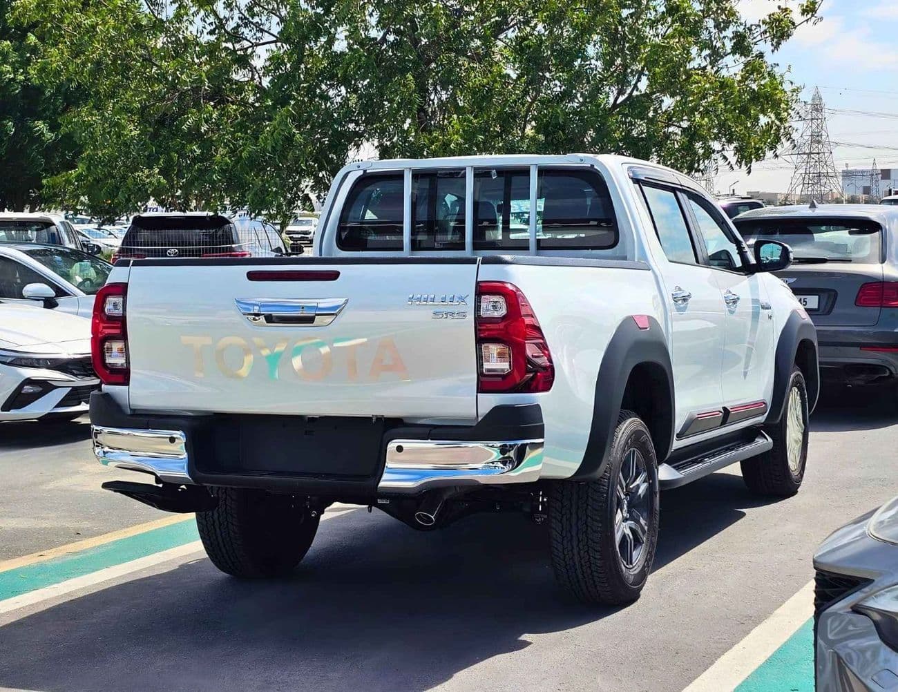 2026 Toyota Hilux SR5 TRD 4.0L PETROL thumbnail 5