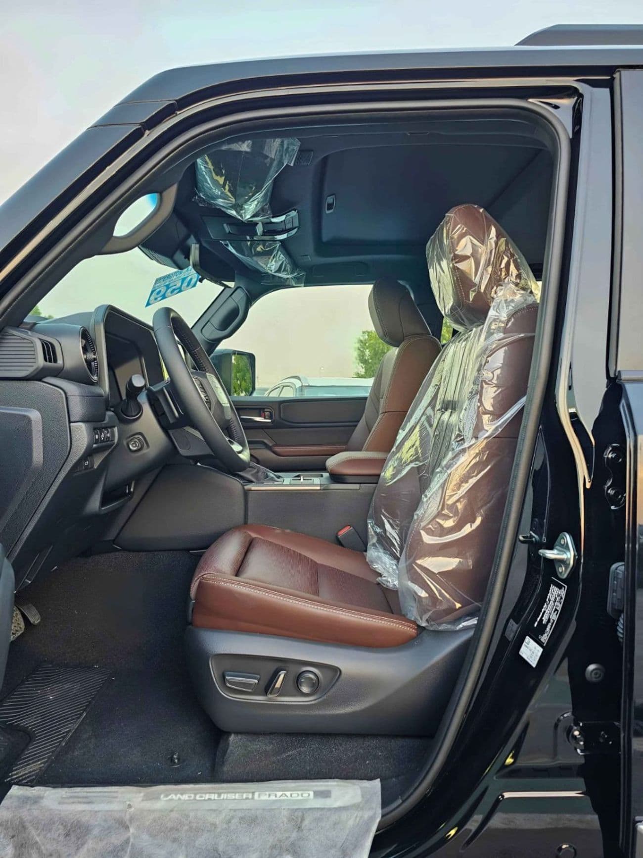 2026 Toyota Prado VXR thumbnail 9