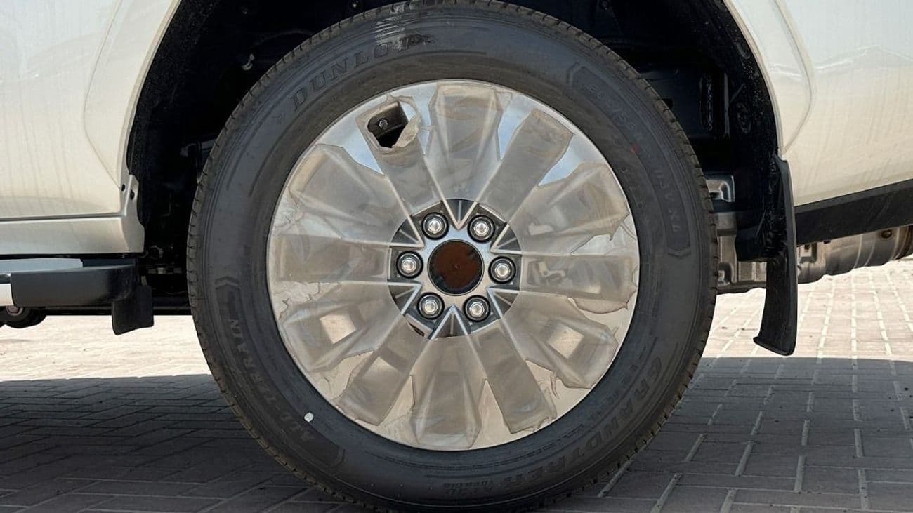 2024 Toyota Land Cruiser GXR thumbnail 8