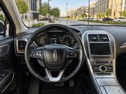 2020 Lincoln 2020 Lincoln 2020 Lincoln MKZ Reserve thumbnail 4