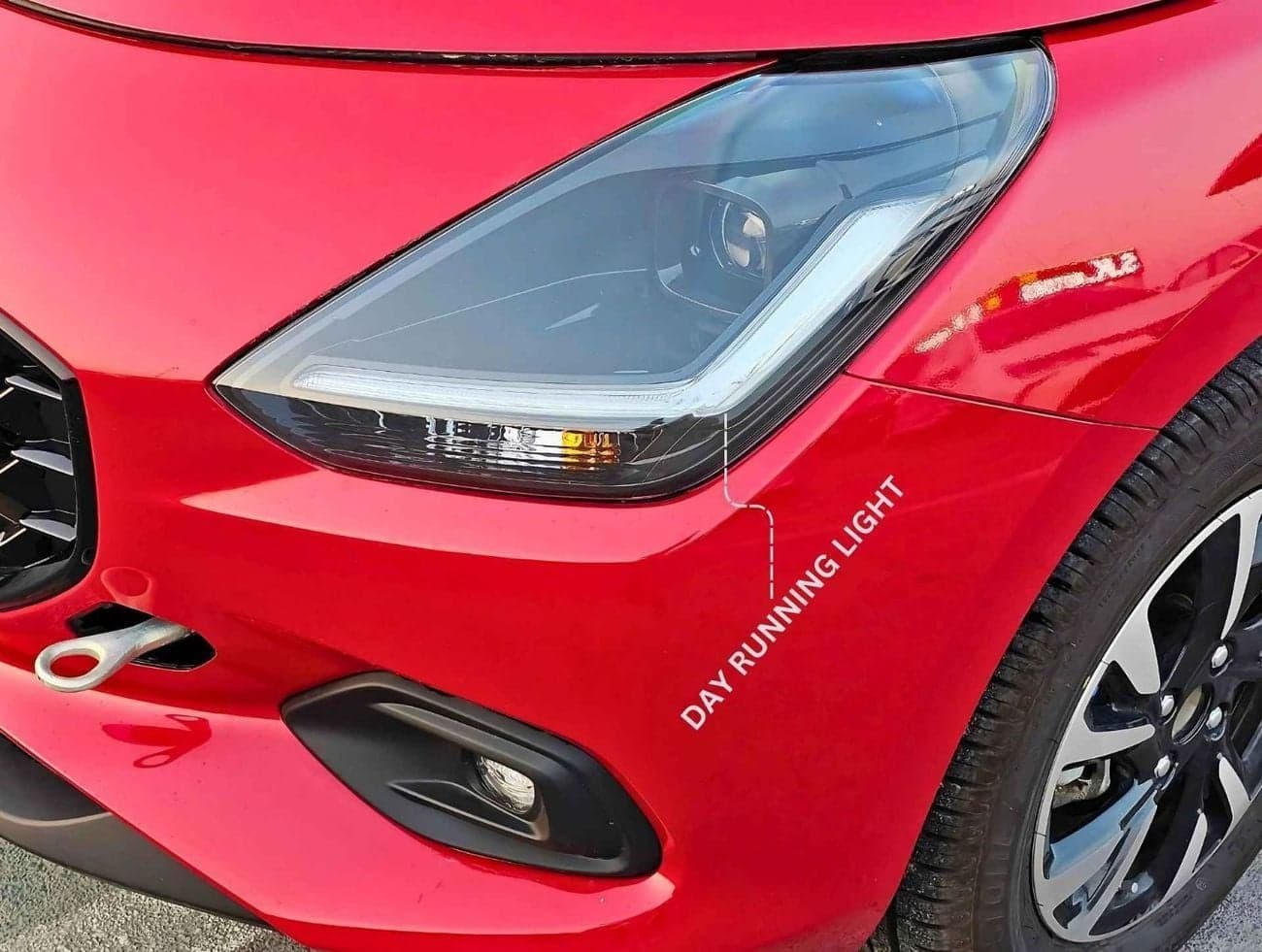2025 Suzuki Swift GLX thumbnail 6