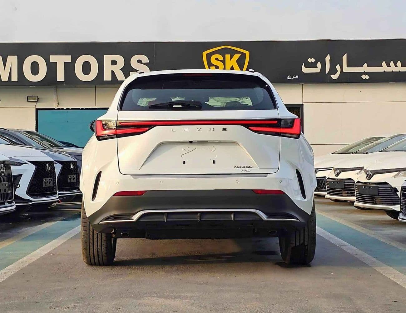 2024 Lexus NX350 F SPORT thumbnail 4