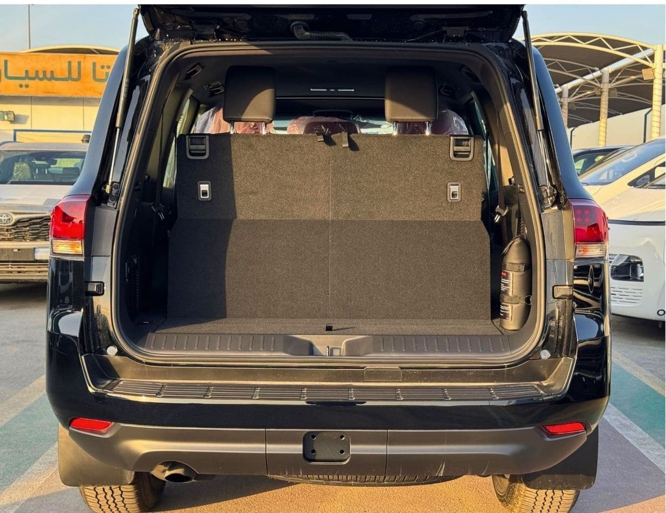 2026 Toyota Land Cruiser GXR thumbnail 4