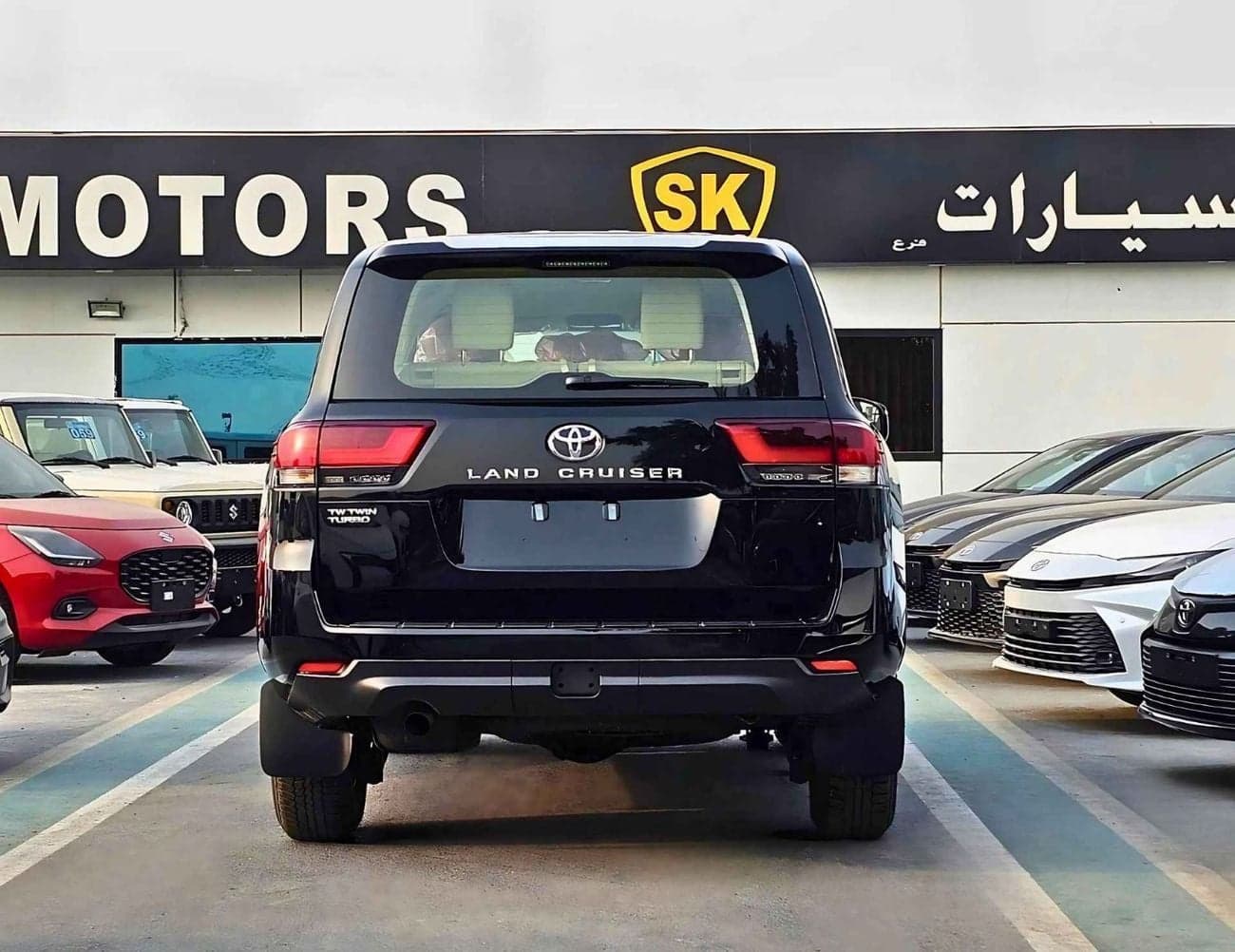 2024 Toyota Land Cruiser GXR thumbnail 4