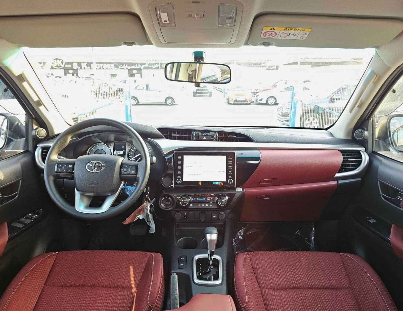 2025 Toyota Hilux SGLX thumbnail 10