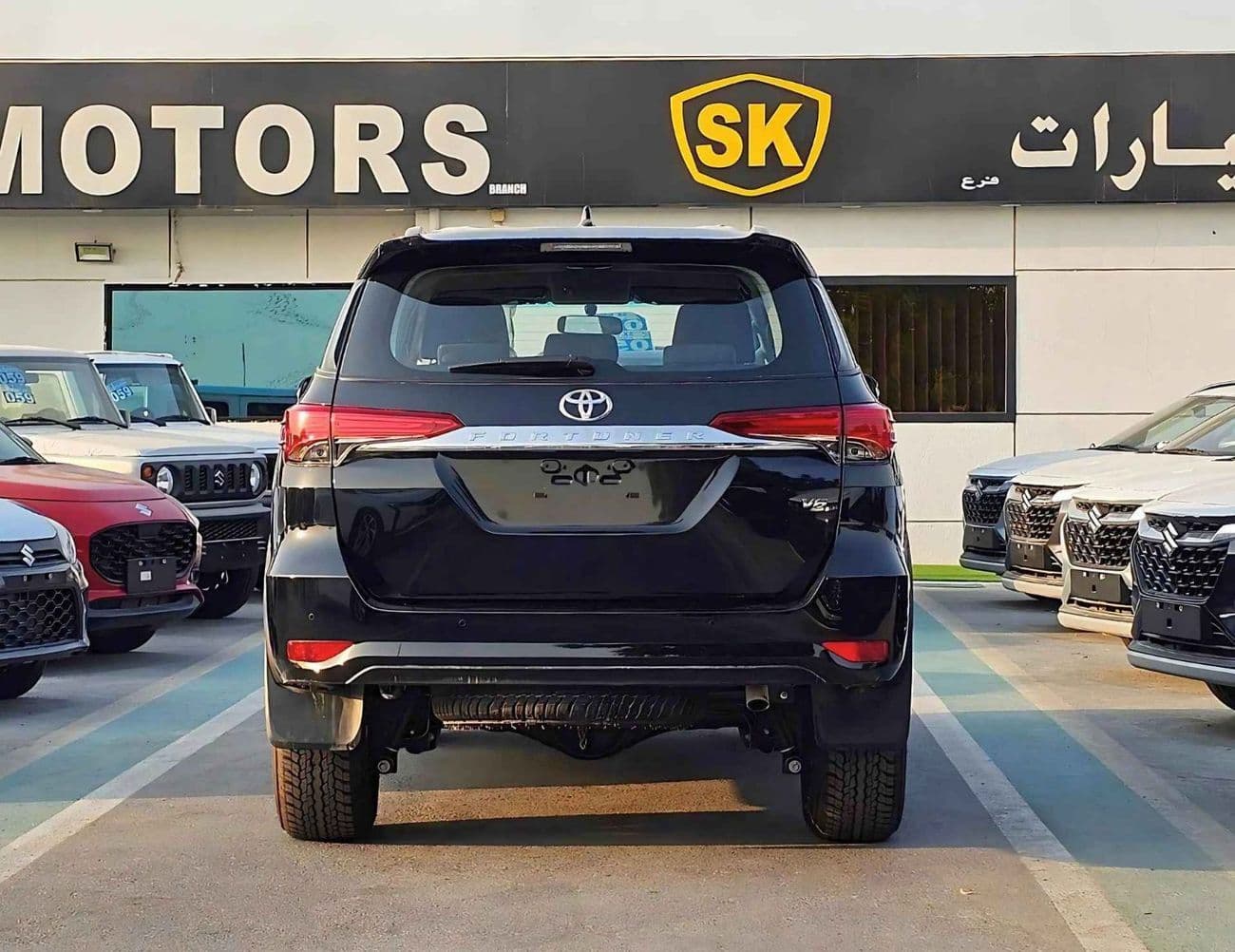 2025 Toyota Fortuner VXR thumbnail 4