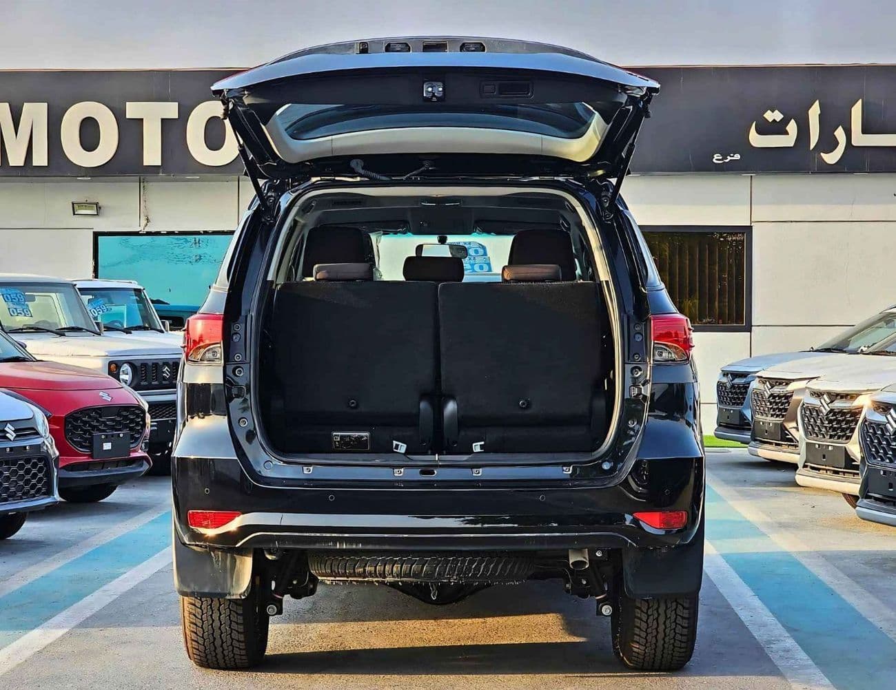 2025 Toyota Fortuner VXR thumbnail 6