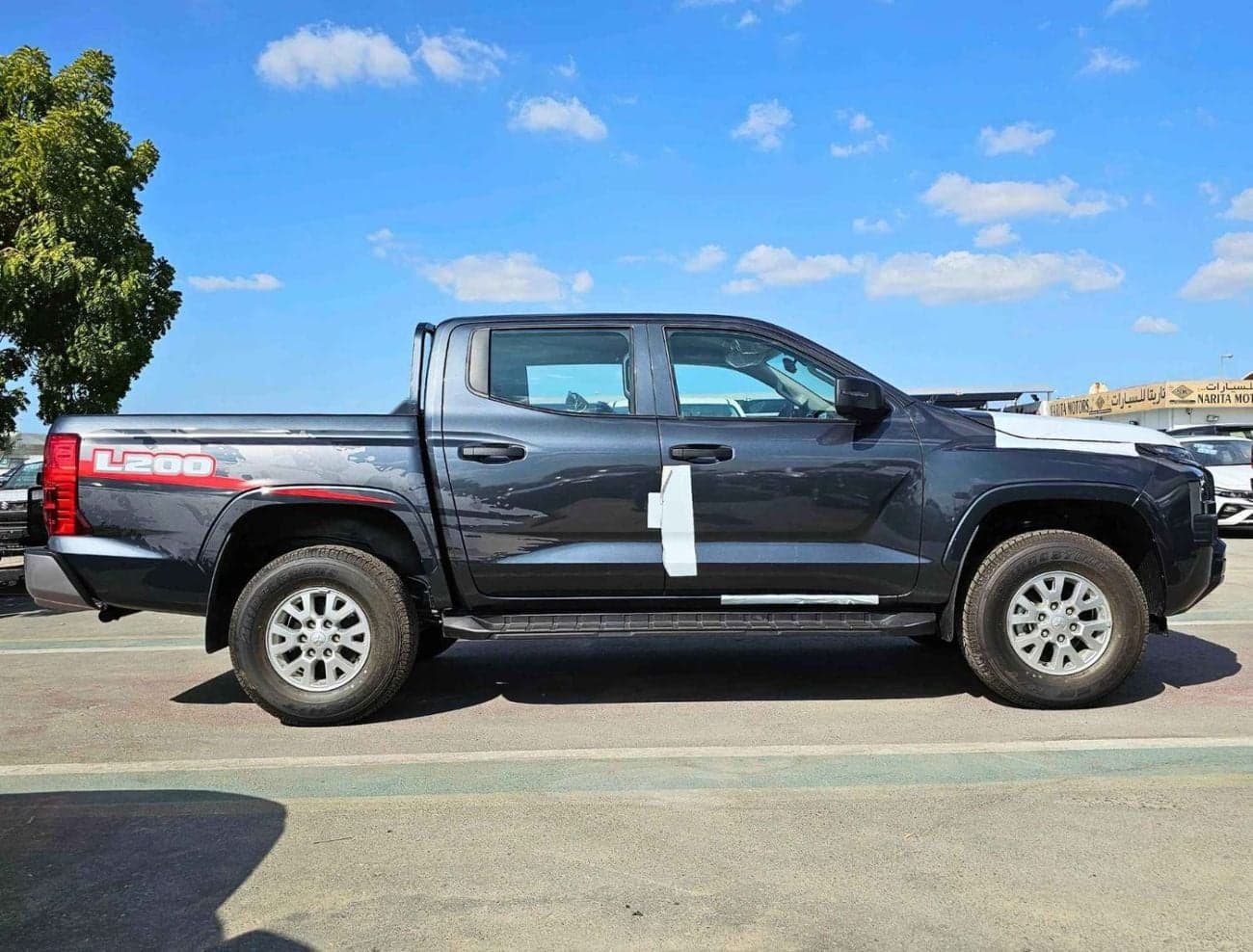 2024 Mitsubishi L200 GL thumbnail 2