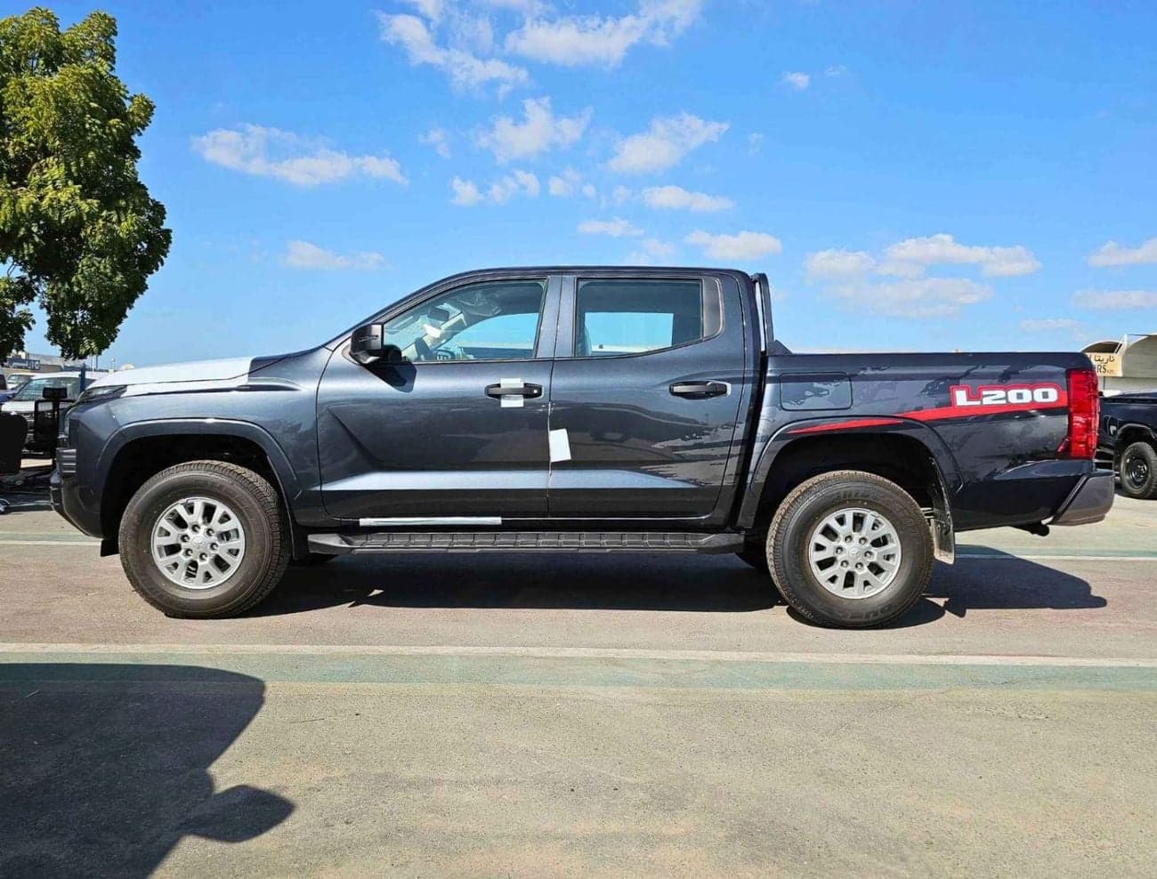 2024 Mitsubishi L200 GL thumbnail 3