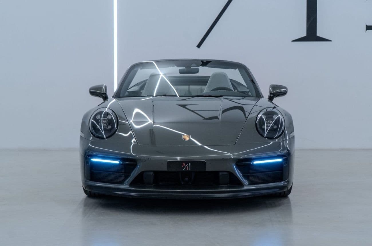 2023 Porsche 911 CARRERA GTS thumbnail 2