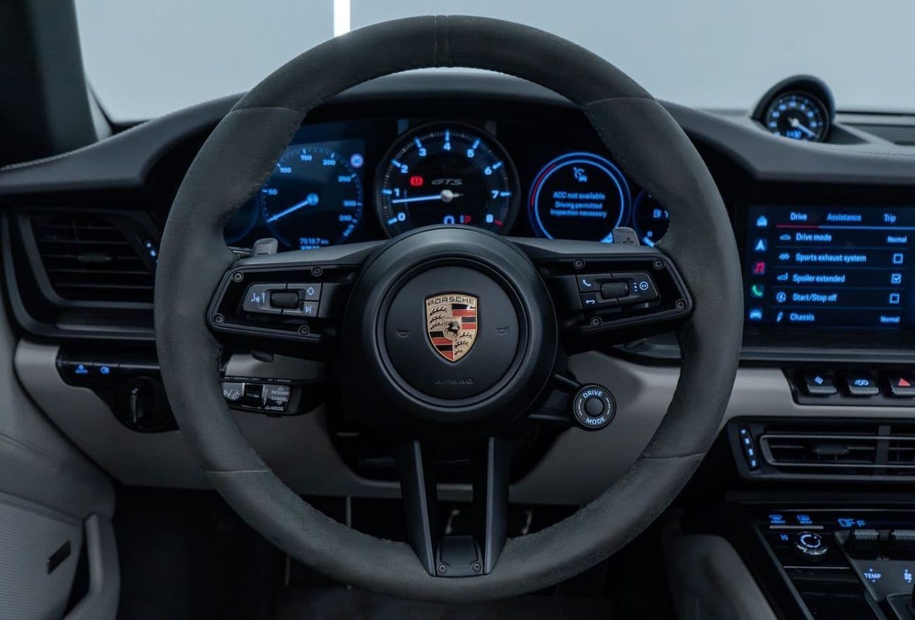 2023 Porsche 911 CARRERA GTS thumbnail 7