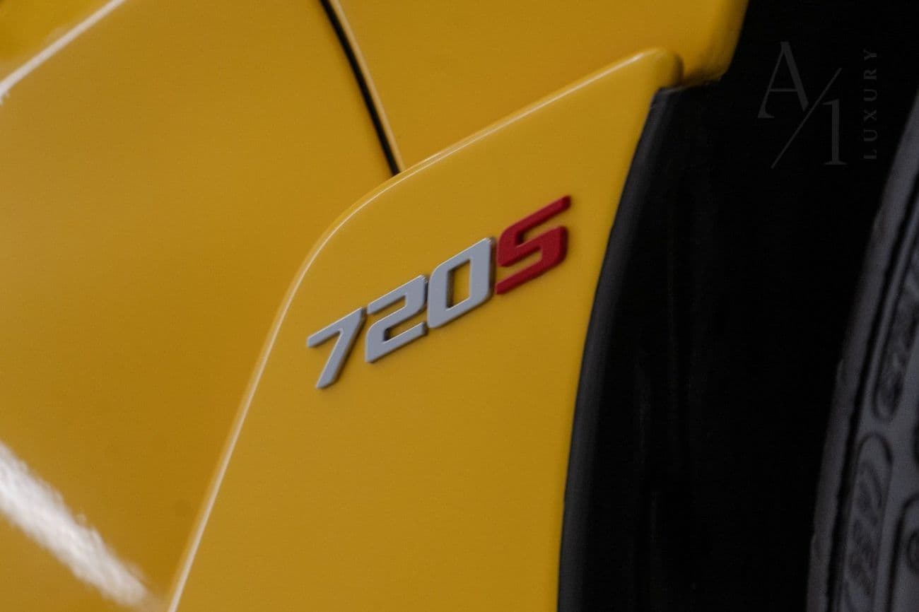 2021 McLaren 720S SPIDER thumbnail 7